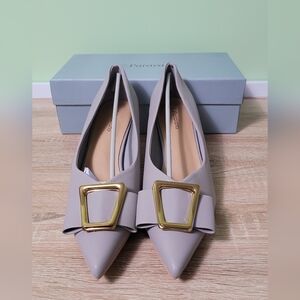 C. Paravano Leather Kitten Heel Buckle Classic Style NWT 41